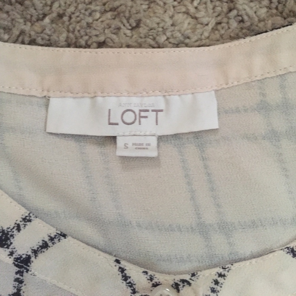 💖3 for $30💖Ann Taylor LOFT Sheer Blouse